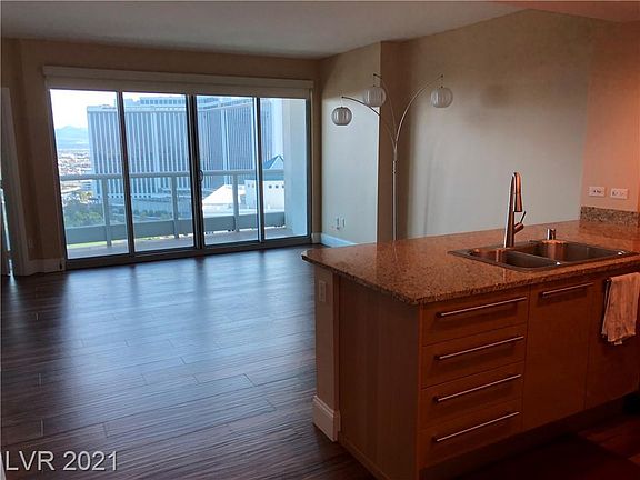3rd image of 322 Karen Ave Unit 2004