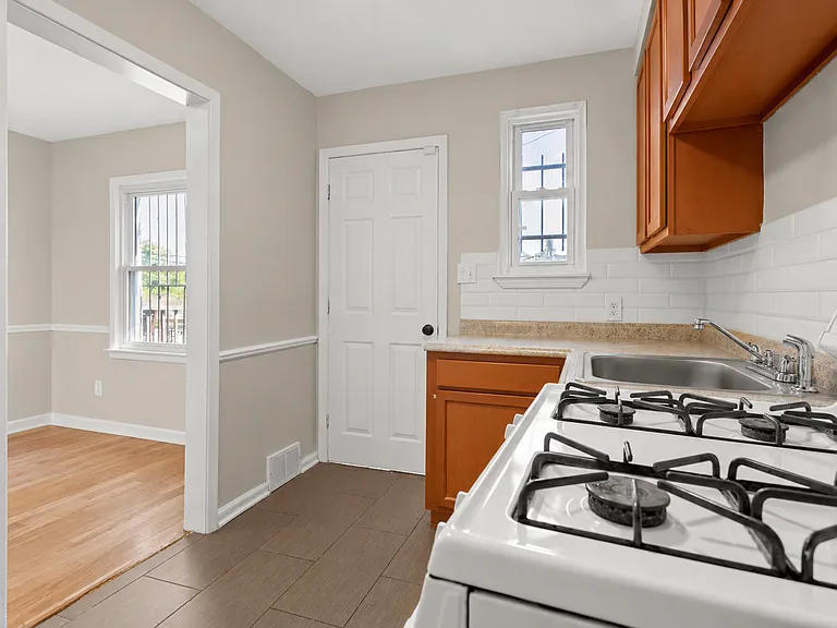 450 Marquette Dr — Photo 25