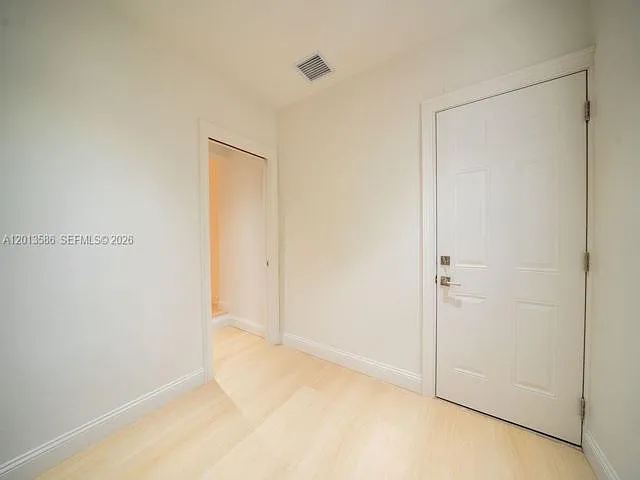 1550 S Greenway Dr — Photo 8