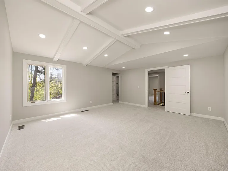 5240 Clarendon Crest St — Photo 23