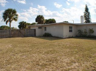 104 W Gadsden Ln, Cocoa Beach, FL 32931