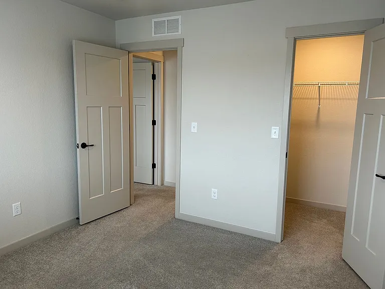 1088 Blue Bell Rd — Photo 15
