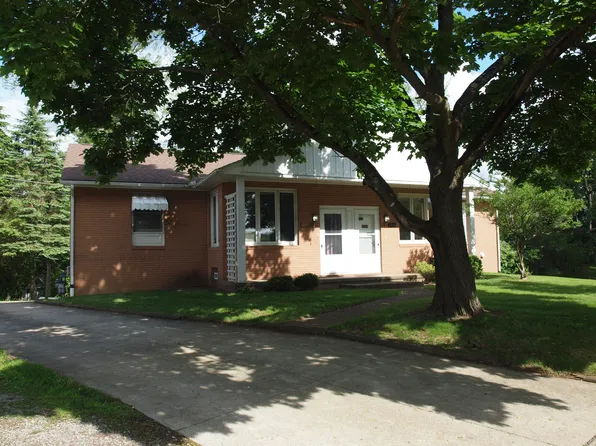 3508 Becky Cir NW, Canton, OH