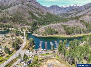 130 Breitenbush Rd, Detroit, OR 97342