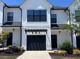 1 N Lenny Dr, Clayton, NC 27520