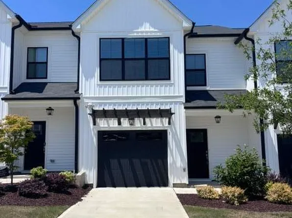 1 N Lenny Dr, Clayton, NC 27520