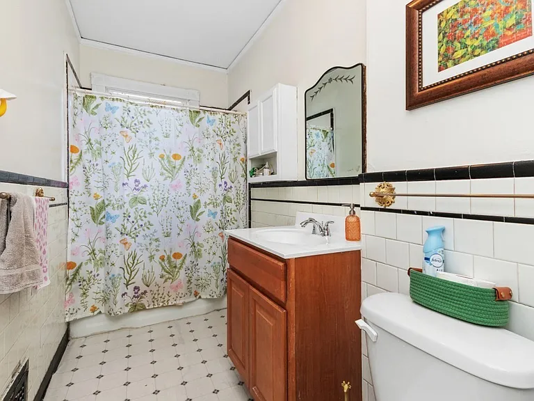 23 Bentley St #2 — Photo 6