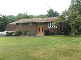 322 Holt Rd, Aliquippa, PA 15001