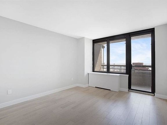 5th image of 330 E 38th St APT 49N