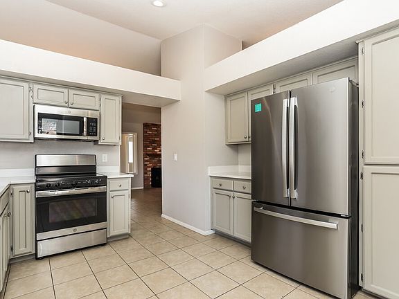 5th image of 3101 W Calle De La Bajada
