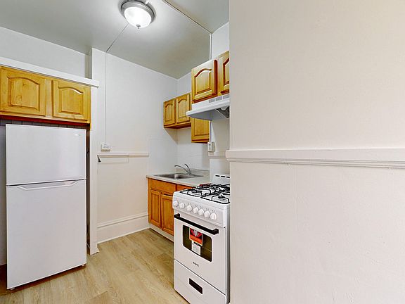 4th image of 422 Ellis St #307