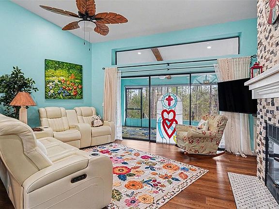 4th image of 17 Longleaf Ct