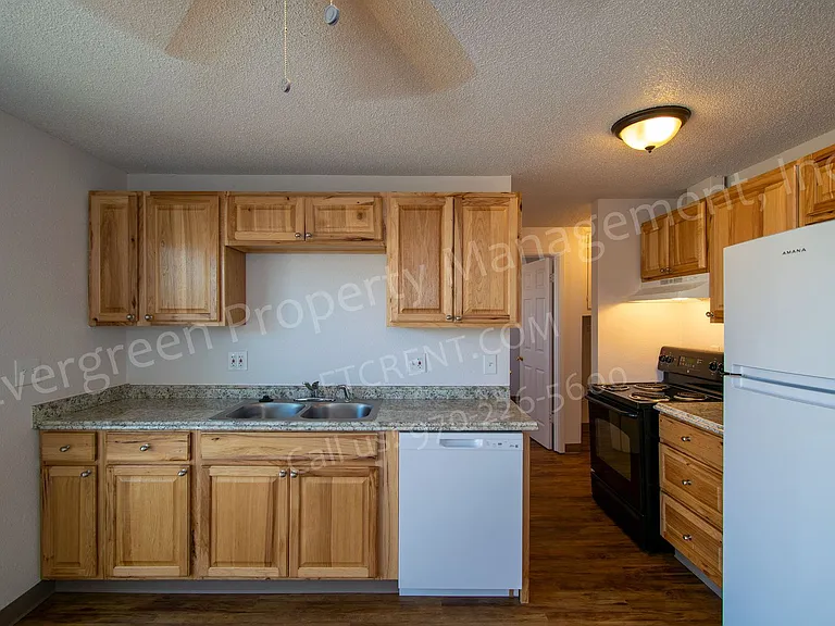 4912 S Iowa Ave — Photo 12