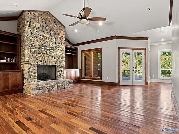 4th image of 258 Ayers Rd