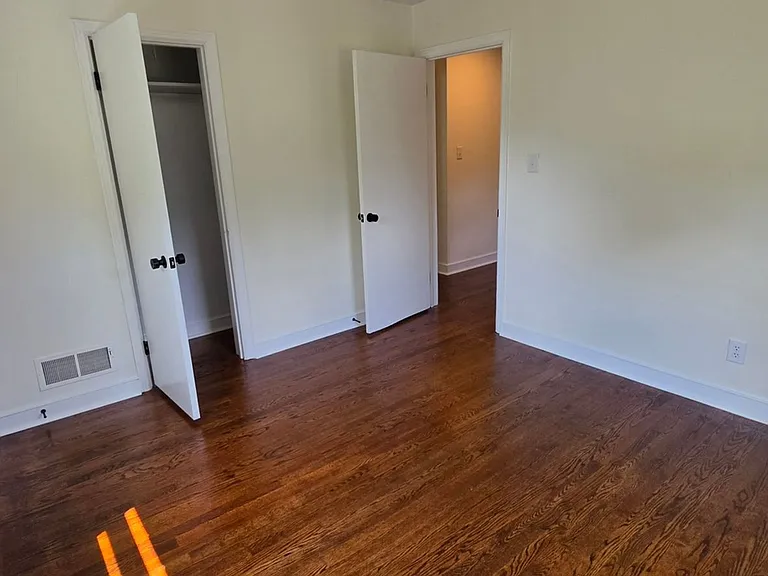 3417 Windsor Rd SW — Photo 18