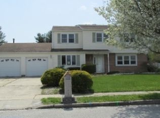 30 Plumstead Rd, Sewell, NJ 08080