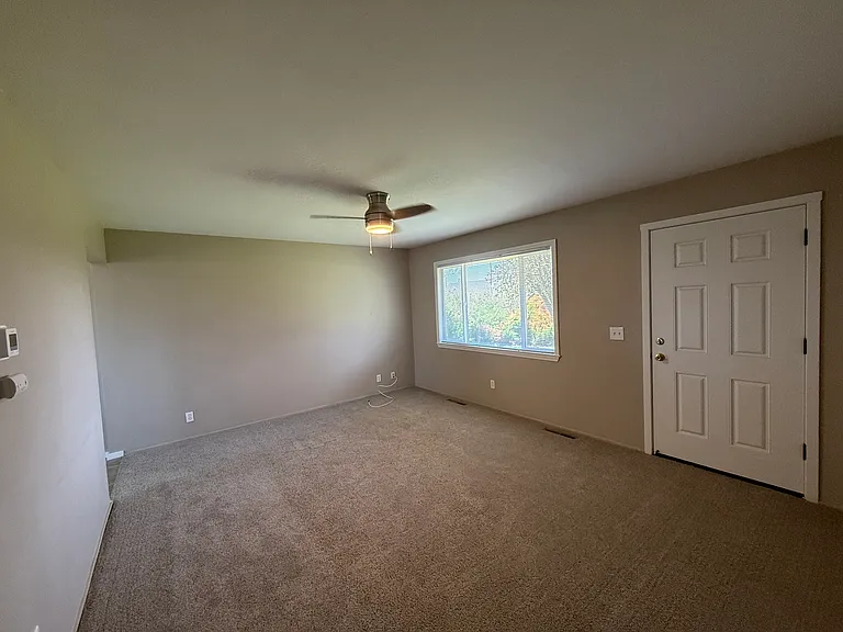 786 Centerville Ln — Photo 5
