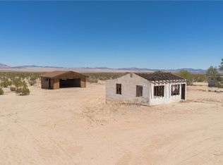 60776 Adele Ave, Landers, CA 92285