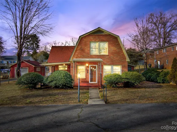 127 Hospital Ave NE, Lenoir, NC 28645