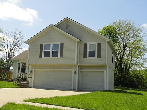 3rd image of 329 Deer Dr