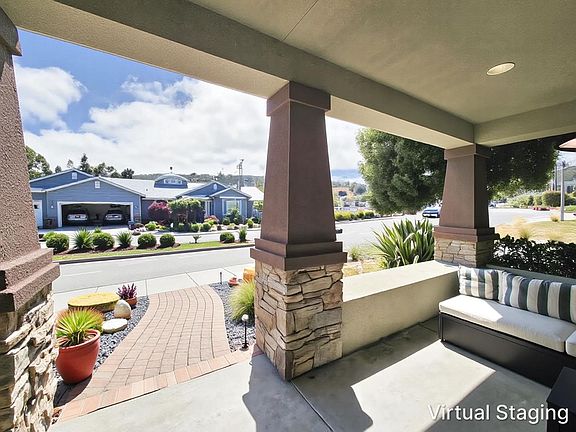 4th image of 1655 Claremont Dr