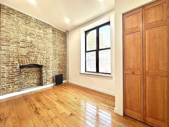 3rd image of 3135 Broadway #A1