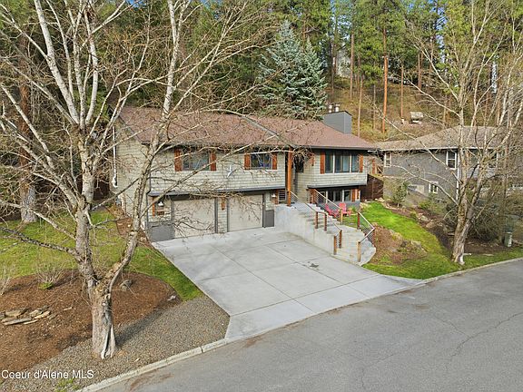 2nd image of 3011 E Fernan Ct