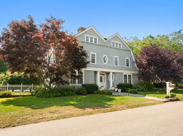 3 Sea Meadows Lane, Waterford, CT 06385