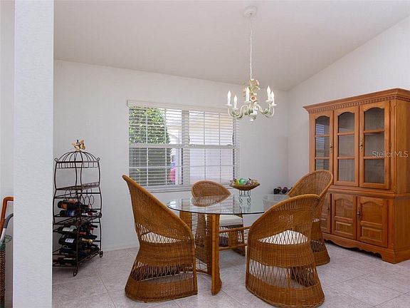 4th image of 17431 SE 110th Ter
