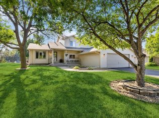 9141 Yates Bay Ct, Minneapolis, MN 55443
