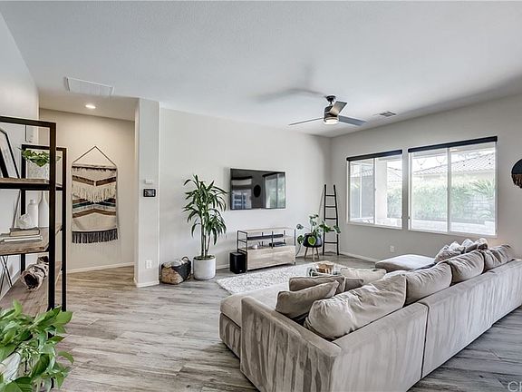 4th image of 77651 Marlowe Ct