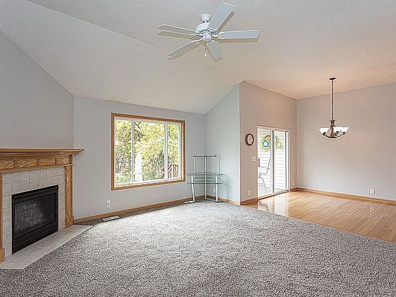 5th image of 17007 Joanne Dr