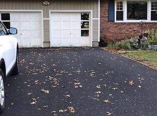 39 Patroon Pl, Loudonville, NY 12211