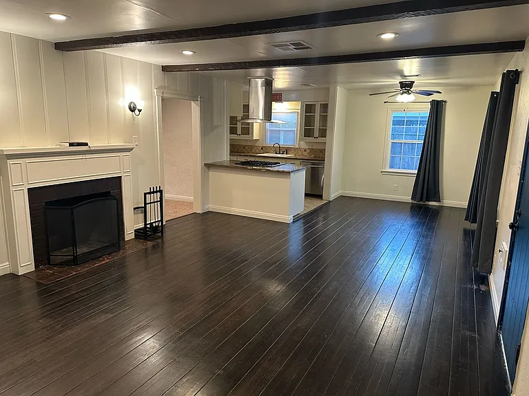 1705 W Noble Ave — Photo 6