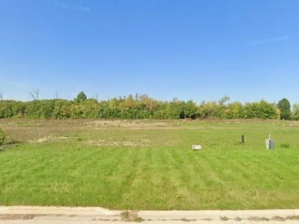 4222 5th St, Winthrop Harbor, IL 60096