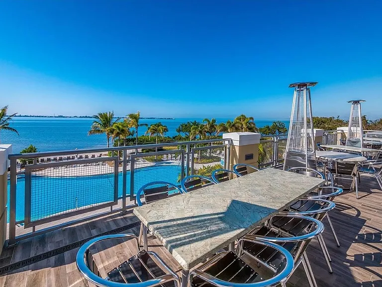376 Aruba Cir #203 — Photo 11