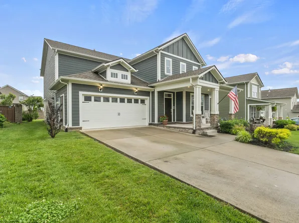 3368 Vinemont Dr, Thompsons Station, TN 37179