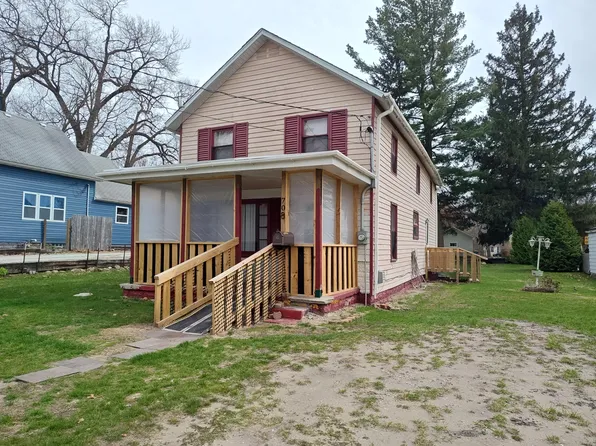 708 E Washington St, Knox, IN 46534