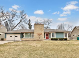 5610 Saint Andrews Ave, Edina, MN 55424