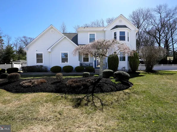 21 Golf Dr, Hammonton, NJ 08037