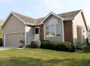 6517 Darlington Ct, Lincoln, NE 68510