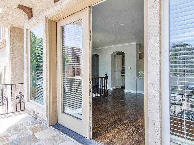 3817 Bowser Ave #B — Photo 12