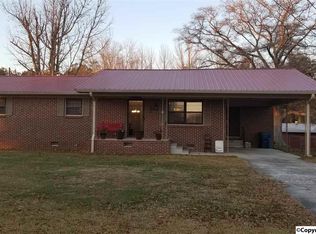 1040 Summerville Rd, Boaz, AL 35957