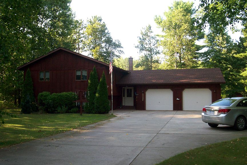 7498 Riverview Dr, Manistique, MI 49854 Zillow