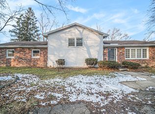 1682 W Kimmel Rd, Jackson, MI 49201