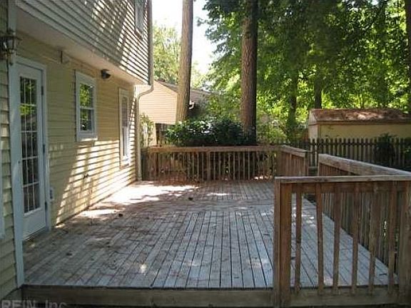 4th image of 722 Kensington Dr
