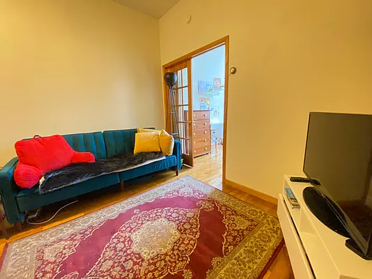 Rented by Compass | media 8