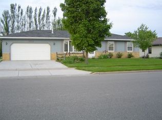 1709 Lincoln Ave, Stoughton, WI 53589