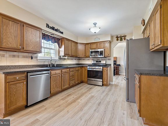 4th image of 30345 Summitt Ct