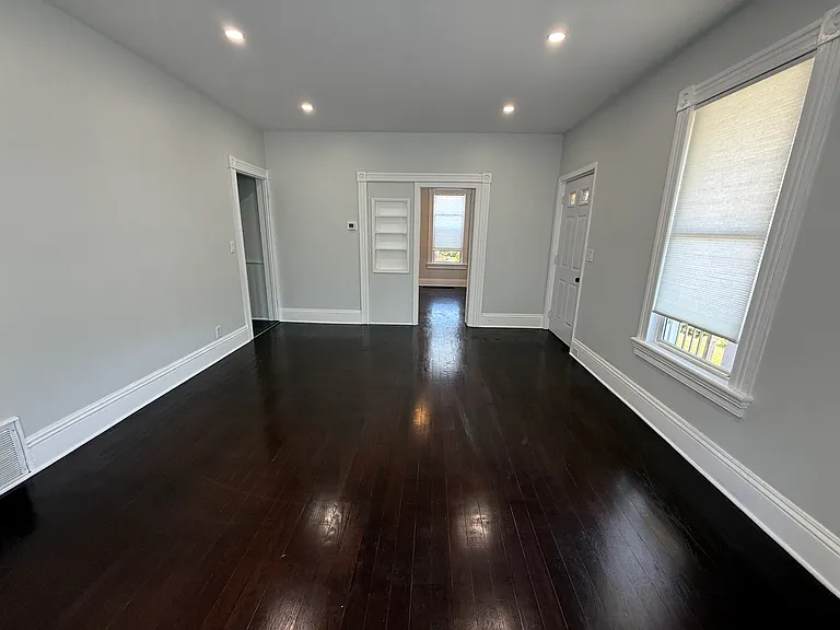 54 South St #1A — Photo 9